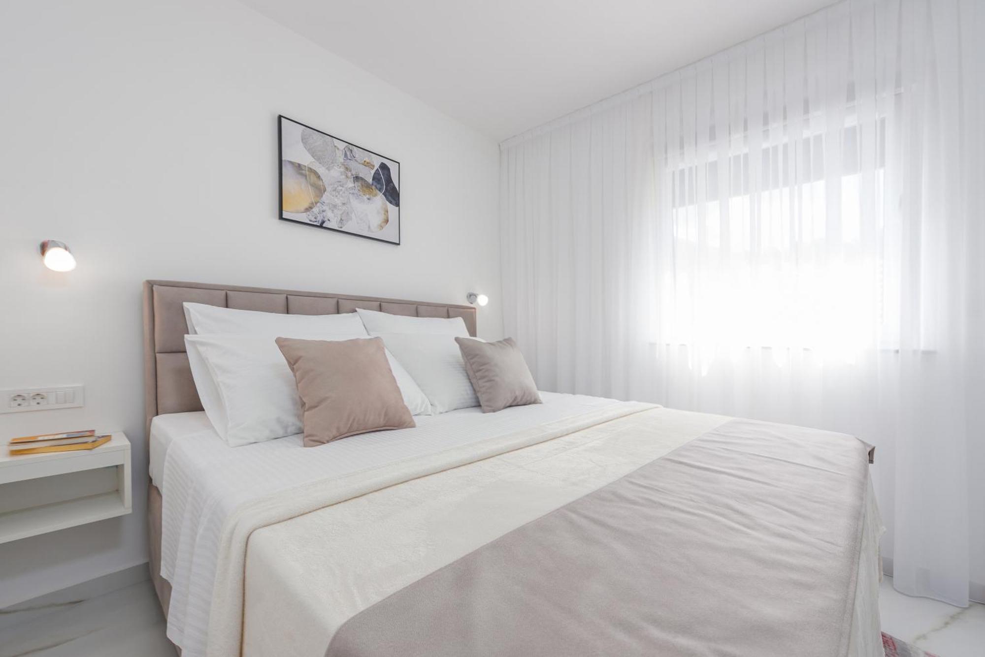 Apartments Menalo Elegance Затон Экстерьер фото