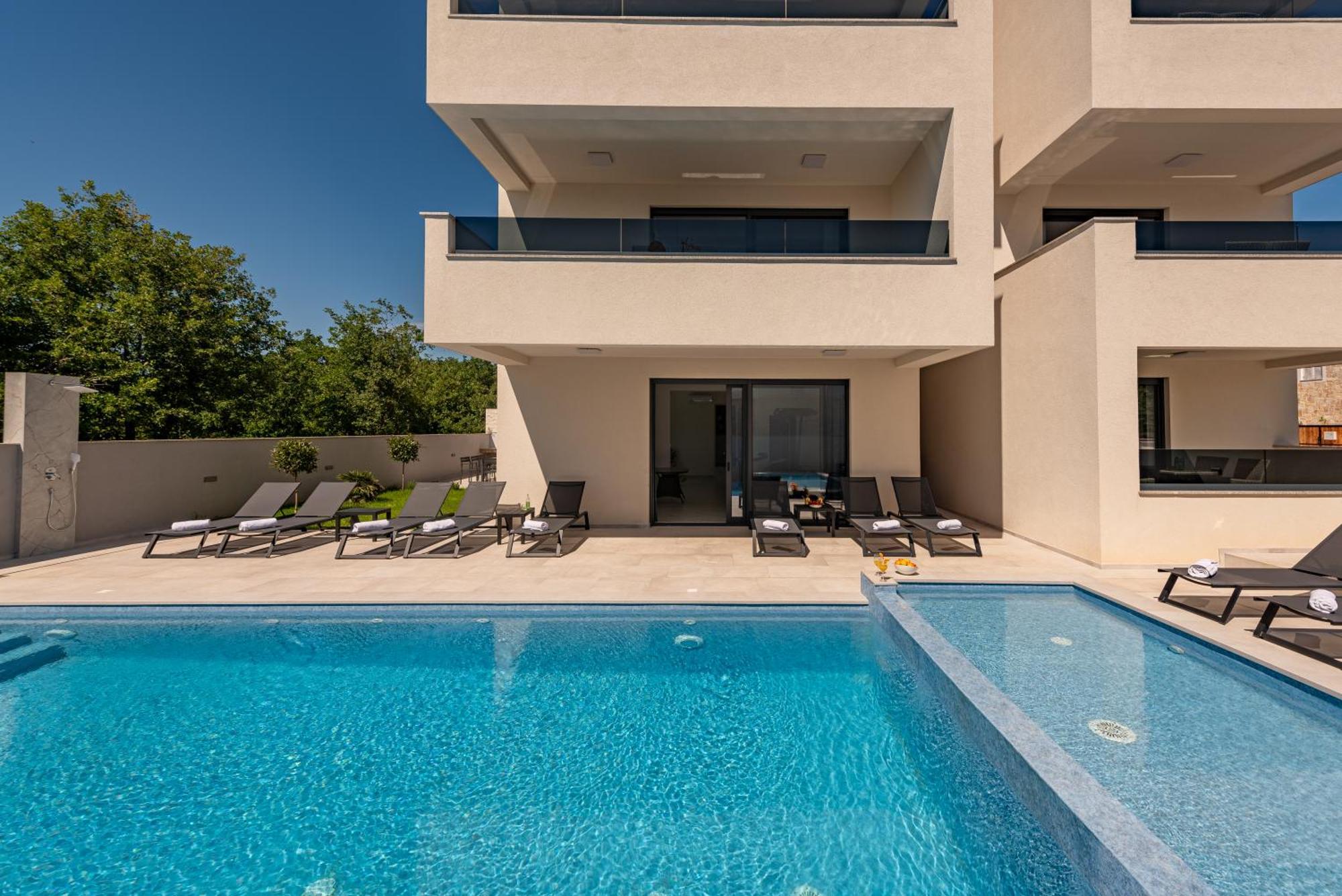 Apartments Menalo Elegance Затон Экстерьер фото
